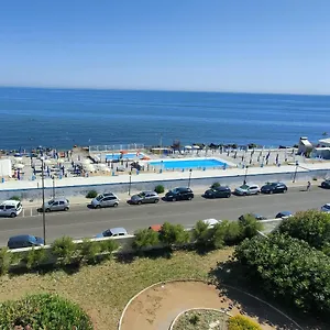 https://seafront-suites.barihotels.org